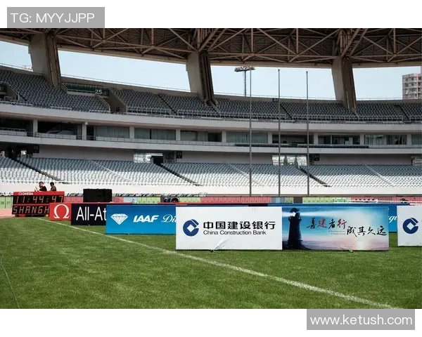 杭州足球队在钻石联赛中的战术分析与表现评析 杭州足球队在钻石联赛中的战术分析与表现评析